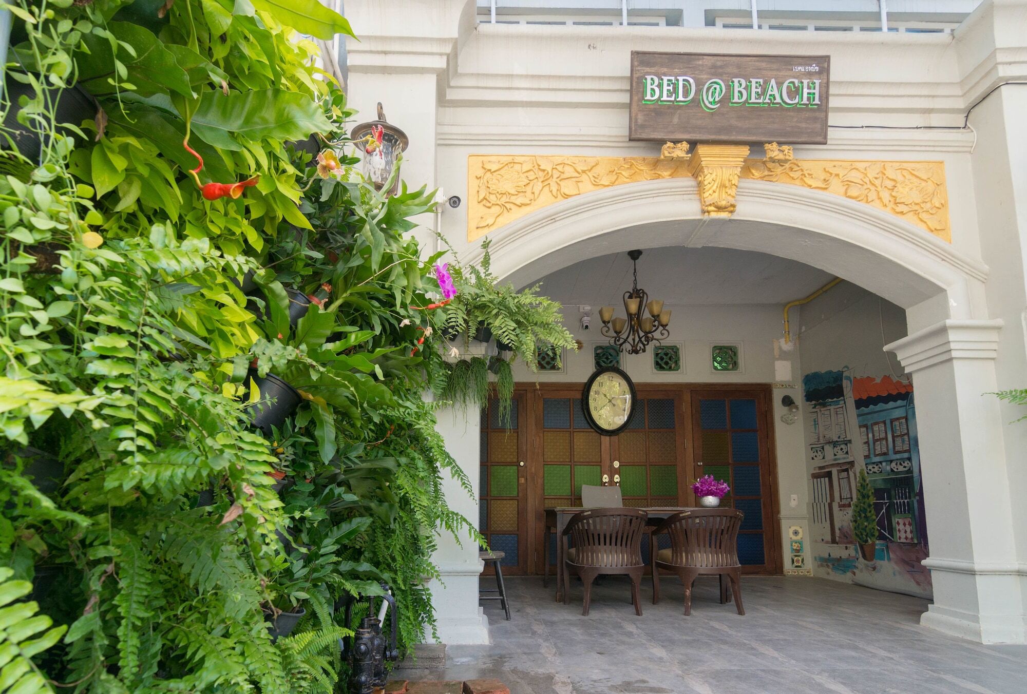 Bed At Beach Hostel Phuket Exterior photo