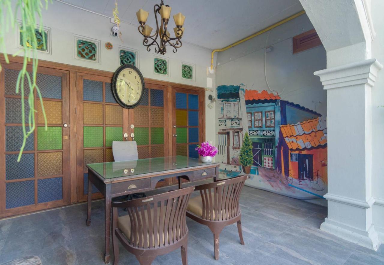Bed At Beach Hostel Phuket Exterior photo
