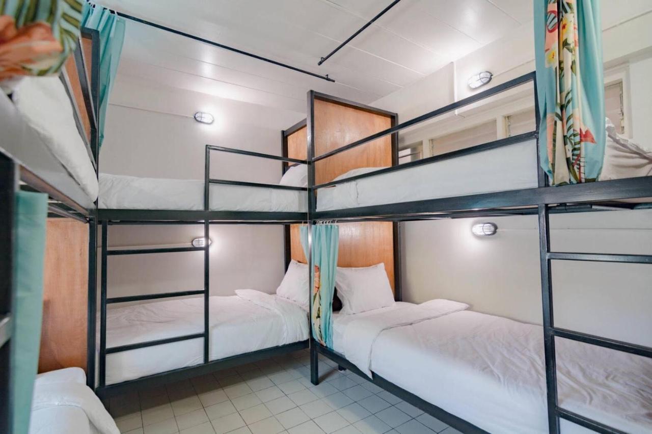 Bed At Beach Hostel Phuket Exterior photo